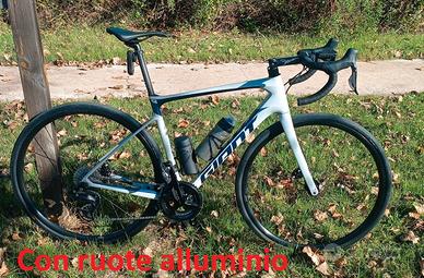 GIANT DEFY ADVANCED 2 TG M CARBON Gruppo 105 R7000