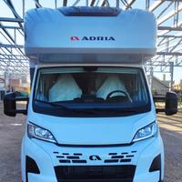Adria Coral XL 600 DP 60y Mansardato
