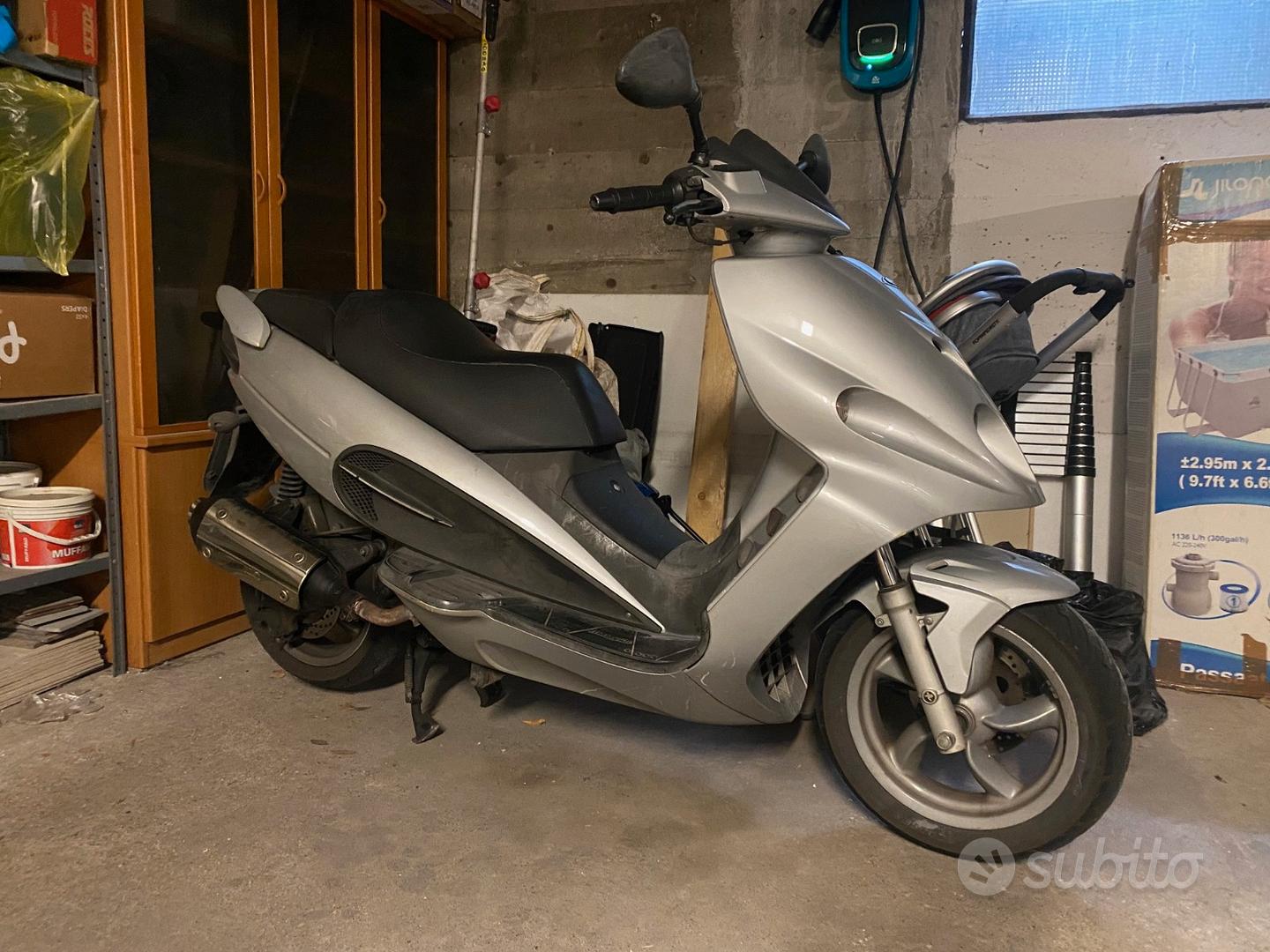 Malaguti F12 Malaguti 250 Scooter Malaguti Phantom Max 250 2005