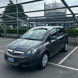 Opel zafira 7 posti 