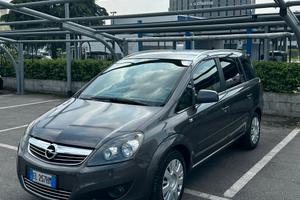 Opel zafira 7 posti 