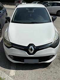 Reanault Clio 1500 dCI Costume National