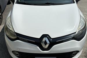 Reanault Clio 1500 dCI Costume National