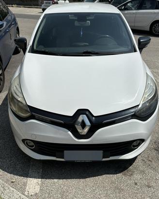 Reanault Clio 1500 dCI Costume National