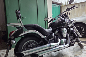 Kawasaki VN 900 Custom