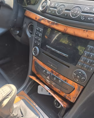 Mercedes E 270 cdi Avantgarde 
