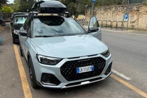 Audi A1 Citycarver S line Edition one