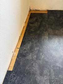 Pavimento PVC effetto pietra + Sottopavimento