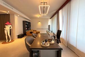 Elegante trilocale di 115 mq. Possibilità box