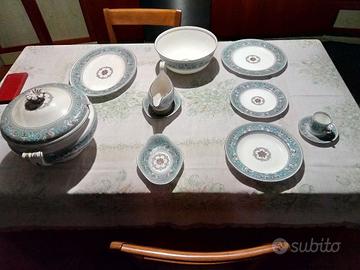 Set Wedgwood Florentine – 12 coperti