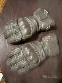 Guanti moto