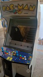 Cabinato arcade