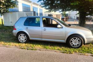 golf 4 TDI Cruise  clima navi TV netflix