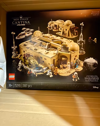 LEGO 75290 MOS EISLEY CANTINA MASTER BUILDER UCS