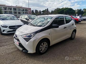 Toyota Aygo Connect 1.0 VVT-i 72CV 5 porte x-busin