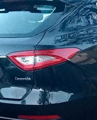 Maserati levante fari posteriori
