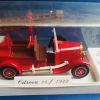 Modellino camion dei pompieri da collezione.