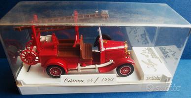 Modellino camion dei pompieri da collezione.