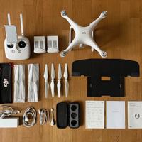 DJI Phantom 4  molti accessori