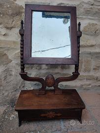 specchio antico con cassetto 