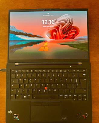 Lenovo ThinkPad X1 Carbon Gen 10 – i7 / 16GB / 1TB