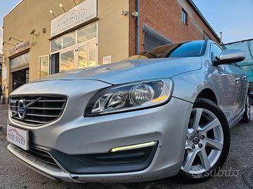 Volvo V60 2.0 D4 181cv Summum*Pelle*Navi*Pdc*Euro6