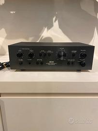 Akai AM-2200 amplificatore stereo integrato 2x20 W