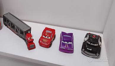 Valigia Cars Disney Pixar+ Mack + 3 personeggi