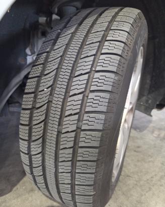 Gomme 4 stagioni 205/55 r16 dot 2025 come nuove