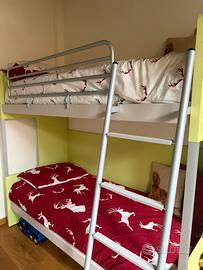 Letto a castello con armadio