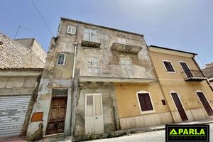 Appartamento di 150 m² con 5 locali a Ravanusa