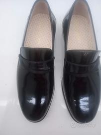 Scarpe da uomo nero lucido da cerimonia