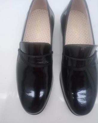 Scarpe da uomo nero lucido da cerimonia