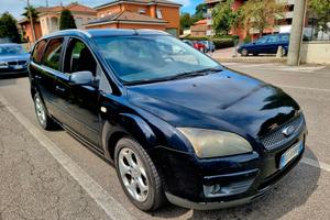 Ford Focus 1.6 tdci alternatore da cambiare