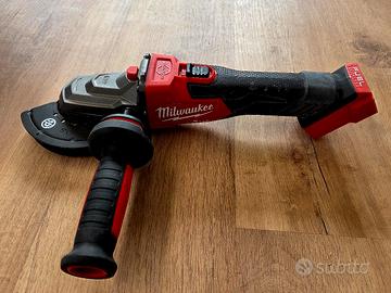 Smerigliatrice Milwaukee FSAG125XB