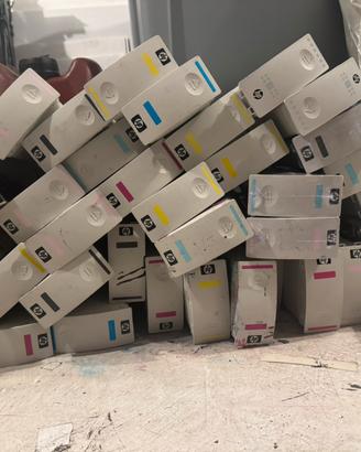 Lotto di cartucce nuove e usate HP 792