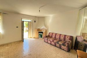 CASA SEMINDIPENDENTE A SEZZE