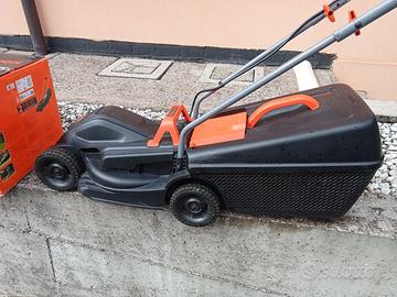 Rasaerba elettrico Black&Decker 1000watts Ø32cm.