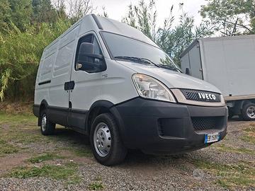 Iveco daily 2.3 multijet 180 mila km