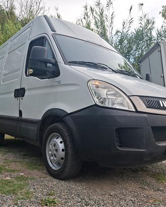 Iveco daily 2.3 multijet 180 mila km