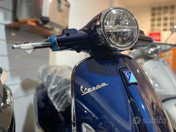 Vespa Primavera 125 - bauletto OMAGGIO
