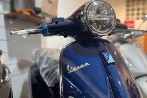 Vespa Primavera 125 - bauletto OMAGGIO