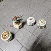 Isolatori in ceramica antichi