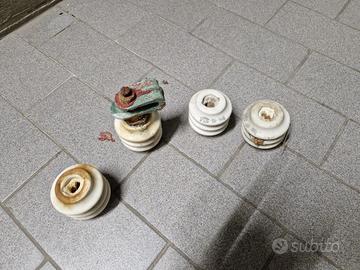 Isolatori in ceramica antichi