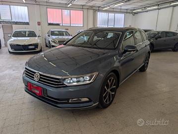 Volkswagen Passat Variant 2.0 TDI DSG Highline Blu