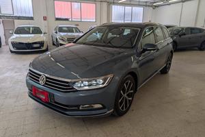 Volkswagen Passat Variant 2.0 TDI DSG Highline Blu