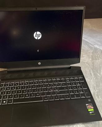 Computer HP Pavilion 15”