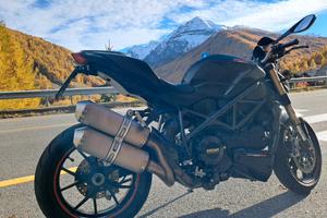 ducati  streetfighter 848