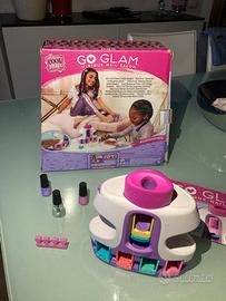 GO GLAM  NAILS. SALOON