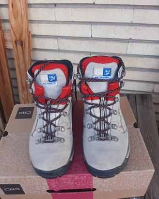 scarponi da trekking 